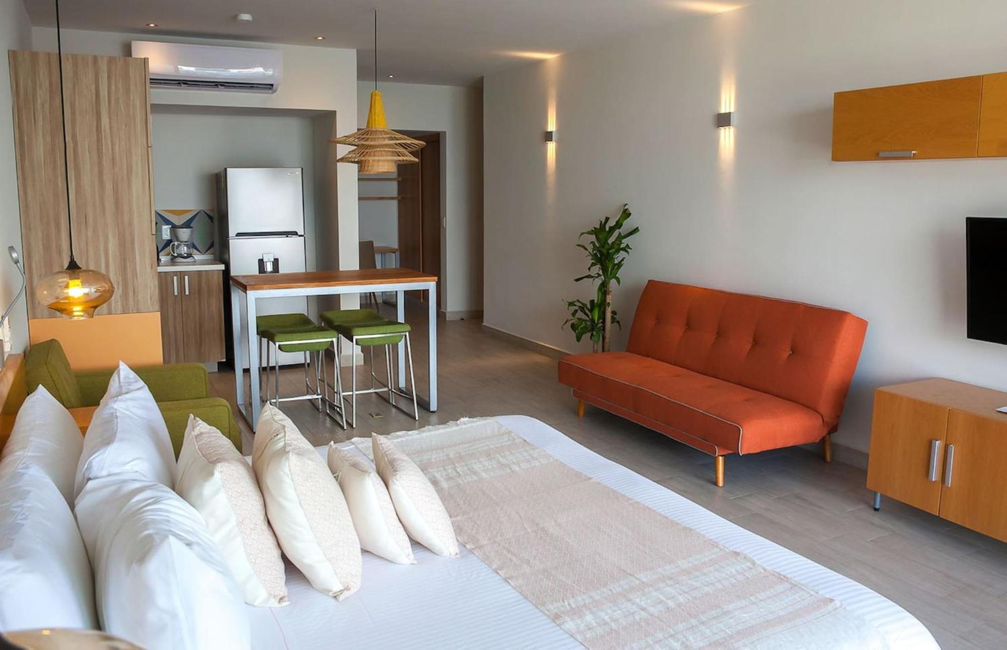 Opal Suites Apartments Плая-дель-Кармен Экстерьер фото